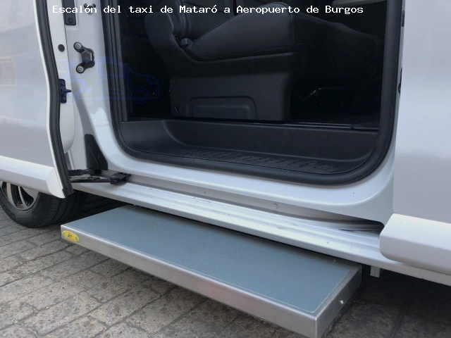 Taxi con escalón de Mataró a Aeropuerto de Burgos